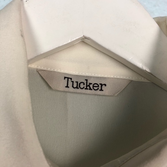 Tucker silk button down blouse with printed border - Picture 3 of 6